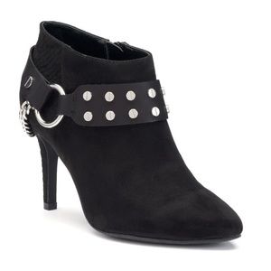 Jennifer Lopez “Rosie” Sexy Booties